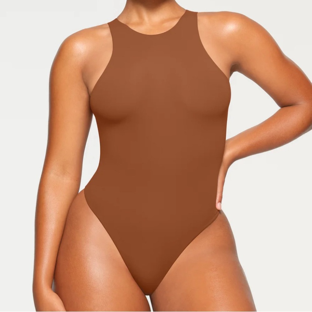 SKIMS // FITS EVERYBODY // BRONZE // HIGH NECK BODY SUIT // SMALL // NWT